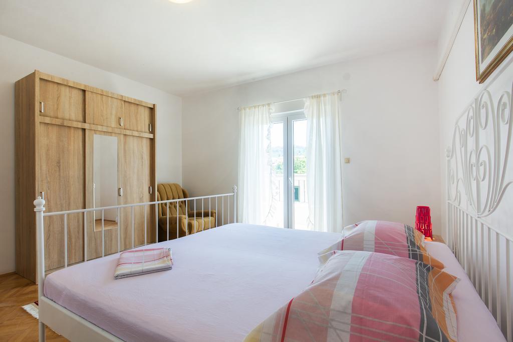 San Apartments Slatine Exterior foto